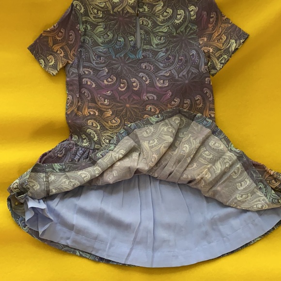 Like New - worn once - Size 6 - Girls colorful dress. - Picture 4 of 6